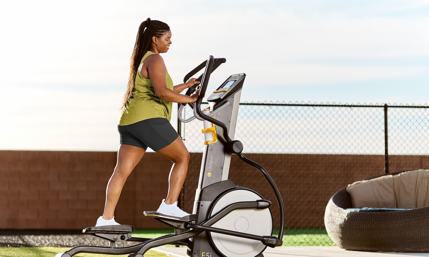 Lifespan E5i+ elliptical